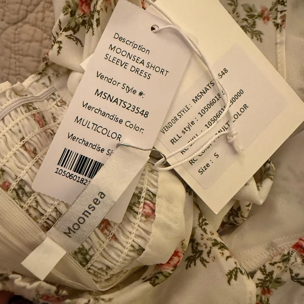 Moonsea Cream Puff Sleeve Sundress - Picture 11 of 11